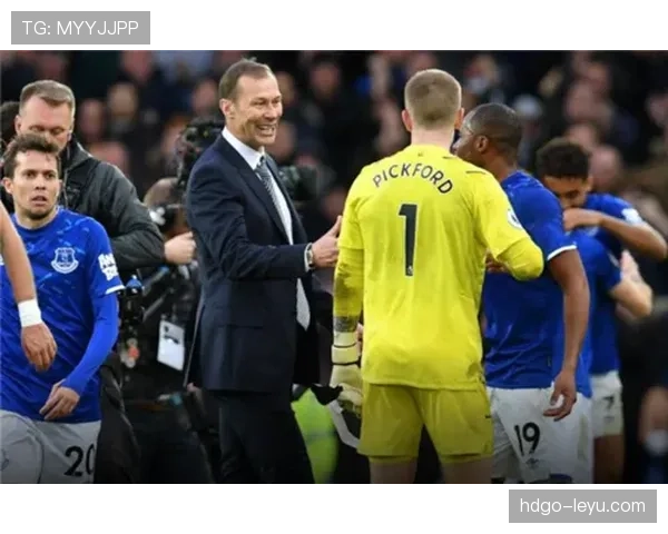 阿什拉夫伤病影响渐退，状态回暖引期待